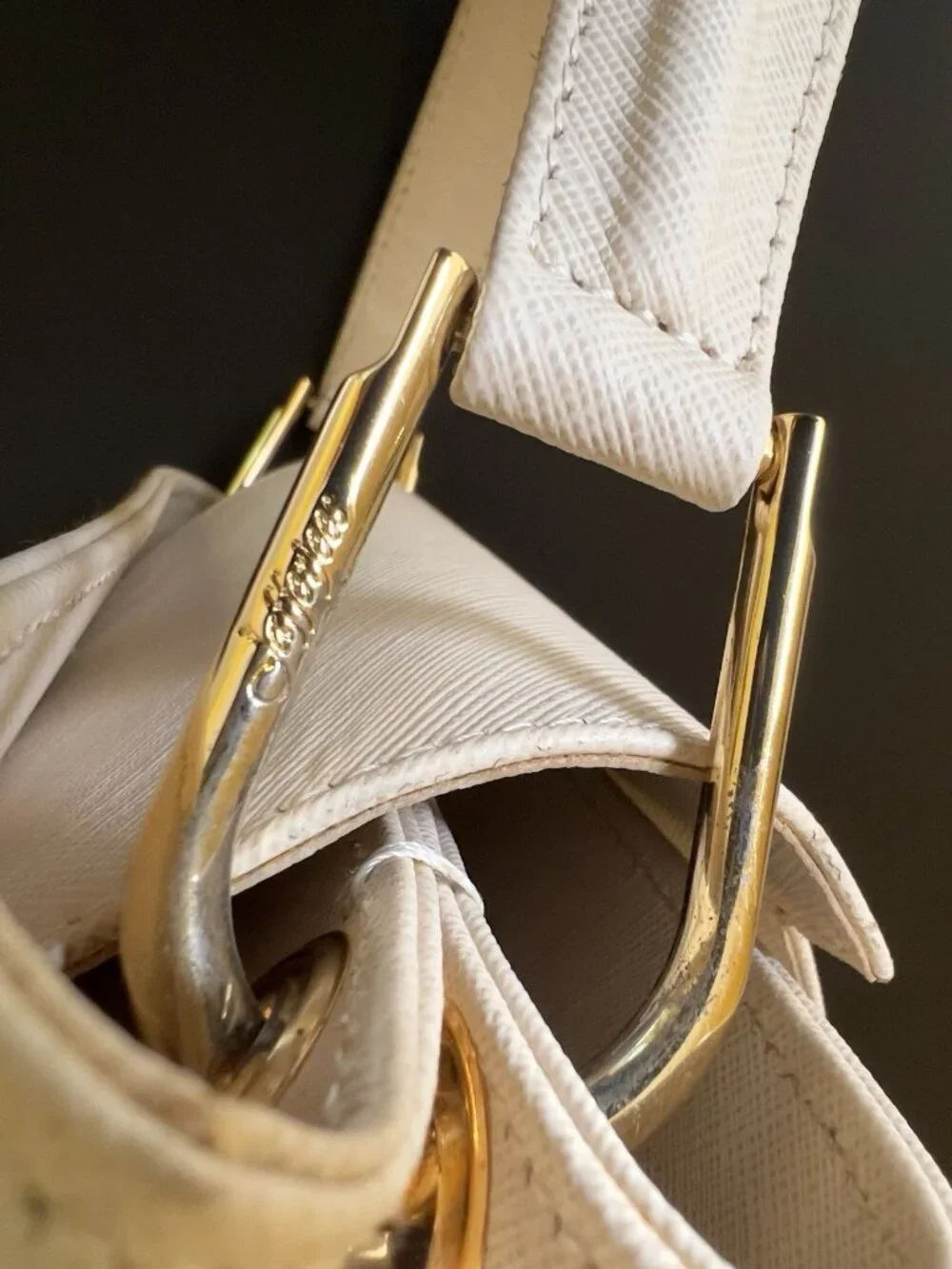 Jafferjees Willow Top Handle Bag Off White Cream Vertical Grain Leather Luxury